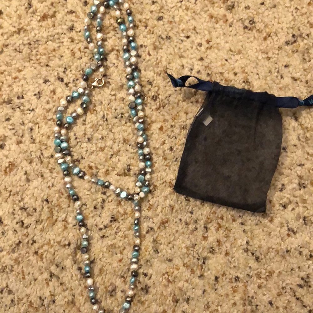 New Vantel pearls necklace